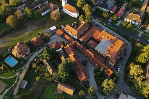 an overhead view of a house in a suburb at Rezort u Bobiho in Nový Tekov