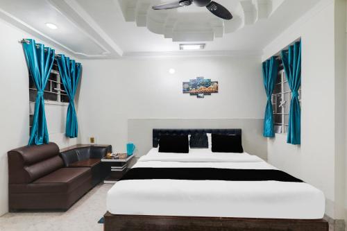 Ένα ή περισσότερα κρεβάτια σε δωμάτιο στο Super Hotel O Novelty Inn