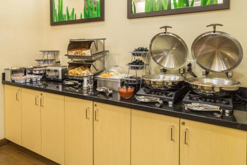 Еда / где поесть недалеко от отеля