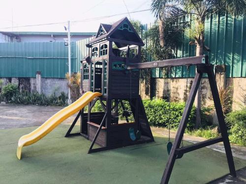 Parc infantil de Fiona Apartment