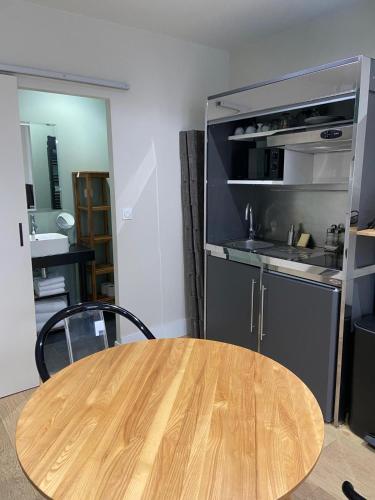 Dapur atau dapur kecil di Appartements Emile Fourcand -Your Bordeaux Home