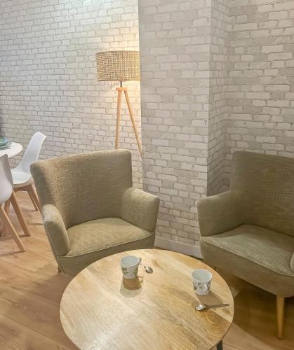 Photo de la galerie de l'établissement Appartement Angevin avec Terrasse et WiFi rapide, à Angers