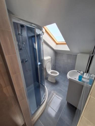 Kúpeľňa v ubytovaní Apartment Niva