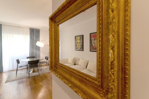 Casa Barbieri boutique apartment Borgo Pio
