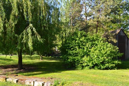 Ein Garten an der Unterkunft L'instant bleu