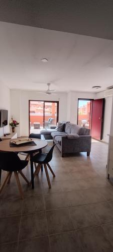 Apartment with Large Private Terrace & Pool - Torrevieja PMT09