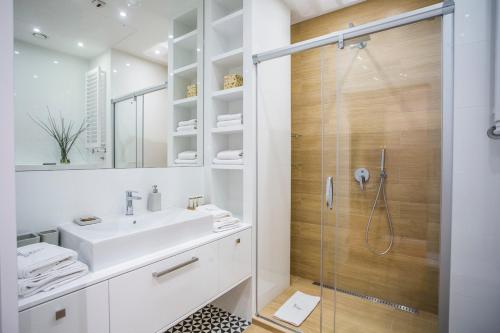 Ванная комната в In The Sky - Apartamenty w Sky Tower