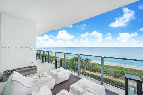 Galería fotográfica de Apt ocean view private beach en Miami Beach