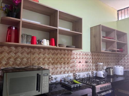 Η κουζίνα ή μικρή κουζίνα στο Casa estilo selva