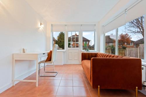 Luxury 3 Bedroom Contractor Stay House in Birmingham B23 near M6 & Fort Dunlop with Free Parking and WiFi photo 43
