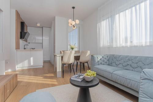 Luxury Apartment Providenca with Private Rooftop Terrace