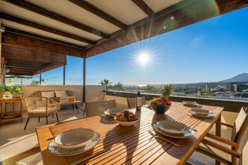 Luxury Escape - Los Flamingos Golf Retreat