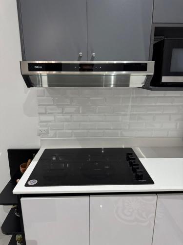 Dapur atau dapur kecil di Verde Armonía Lodge