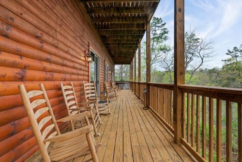 Mountain-View Cabin Hot Tub, Game Room, 4 Suites photo 16