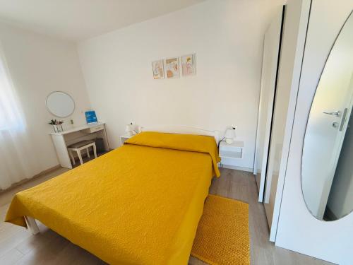 Apartment Erika - for 2 near the beach