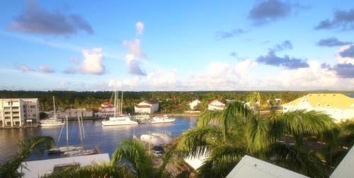 Naturlandskabet i nærheden af lejligheden