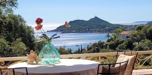 Villa Aurlie Sea View, 500m To Beach And Shops