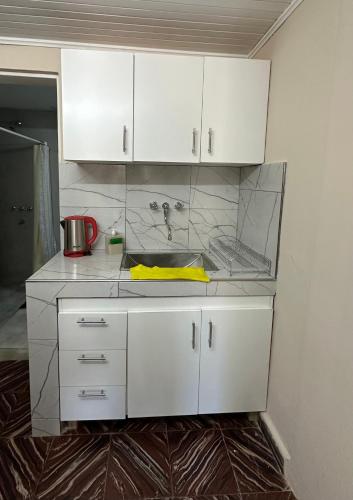 Kuchyň nebo kuchyňský kout v ubytování Casita Termas - Colon - PQ ALQUILERES TEMPORARIOS
