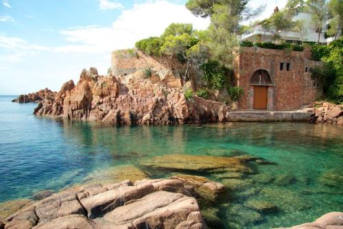 Air conditioned appartment 270m from beach