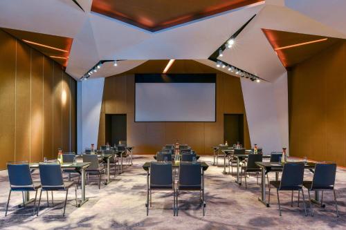 Konferenční prostory v ubytování W Amman Hotel