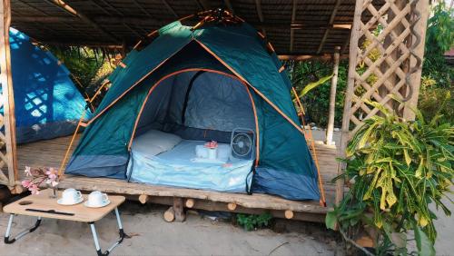 Billede fra billedgalleriet på AKOYA Beachfront Tent house i El Nido