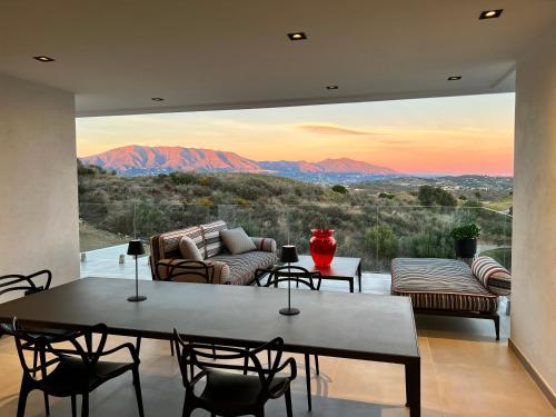 Perniznest - Luxury villa front of Calanova golf with sea view