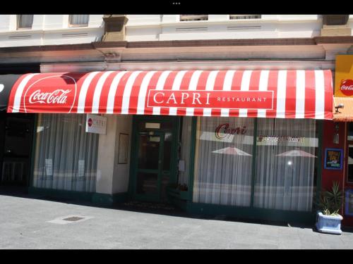 Sijil, anugerah, tanda atau dokumen lain yang dipamerkan di A Mini Slice of Fremantle Rooms - Shared Amenities