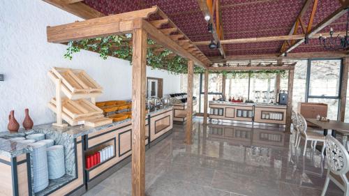 Kuchyň nebo kuchyňský kout v ubytování Tengealti Resort Quba