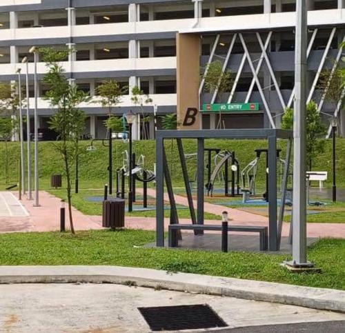 Ein Garten an der Unterkunft ADELIA 2 - Bangi Avenue