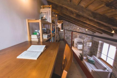 Kuchyň nebo kuchyňský kout v ubytování Portole Suites