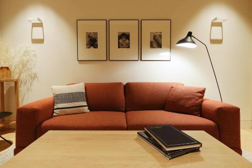 Гостиная зона в Mr(s)STiL Design Apartments