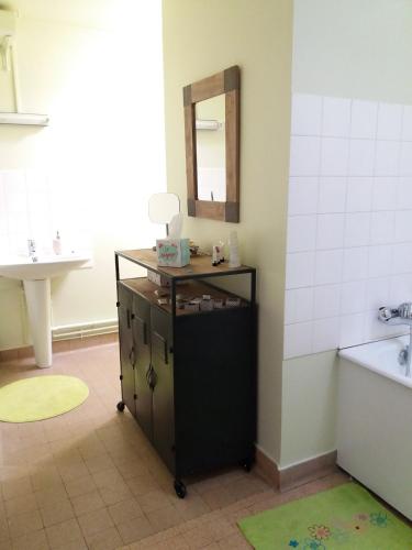Ένα μπάνιο στο Gîte 3 chambres