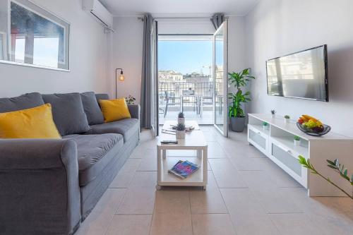 Athens Central-Opulent and Luxurious Suites-Balcony & Views Acropolis Hills