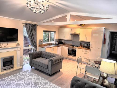 Dapur atau dapur kecil di Welsh Villa-Hot Tub-Tenby-Carmarthen-Forestsetting