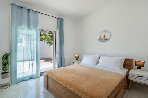 Rhodes Center 2-Bedroom Apartment