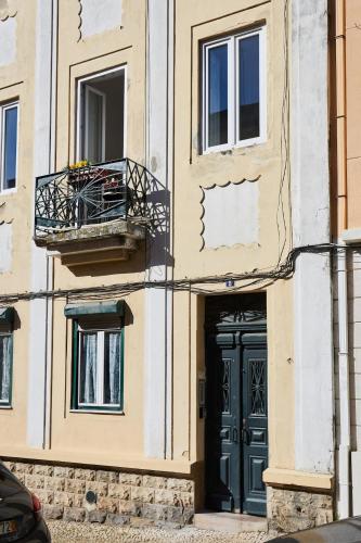 Central & Spacious 3BD in Lisbon
