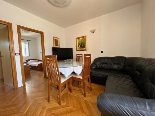 Apartmani Neda i Šime