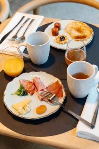 Jídlo v hotelu nebo okolí