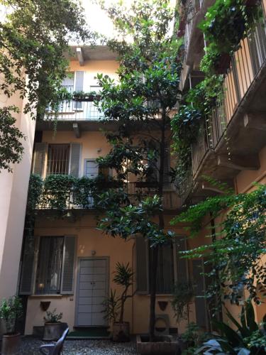 Casa di ringhiera milanese