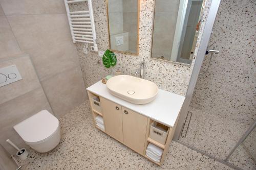New Orange Boutique Apartment L