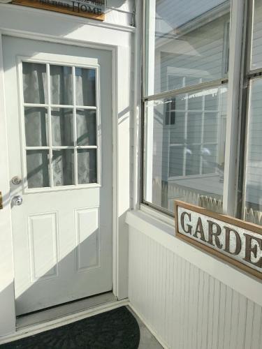 Fotografie z fotogalerie ubytování Stamford Bohemian by HarborPoint Downtown &Train v destinaci Stamford