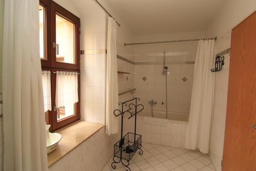 Ένα μπάνιο στο Hotel Zum Klötzelmönch