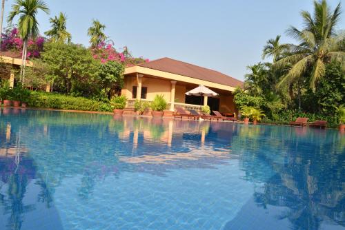 Πισίνα στο ή κοντά στο Angkor Hotel