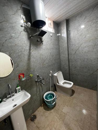 Ένα μπάνιο στο Penthouse apartment