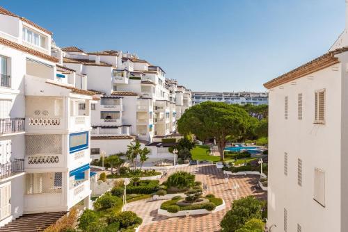 Beachside Puerto Banus Stunning Apartment 212