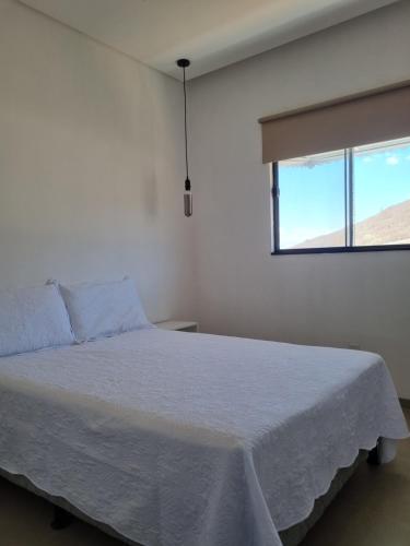 Postel nebo postele na pokoji v ubytování Casa Vista Bela em Bezerros 4 qts com ar 10 pessoas