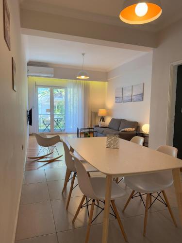 Urban Muse Apartments - Archaeological Museum of Athens