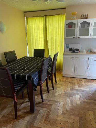 Η κουζίνα ή μικρή κουζίνα στο Casa amoblada para 8 personas