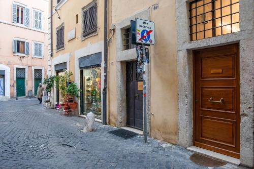 Pantheon Suites Rome 2