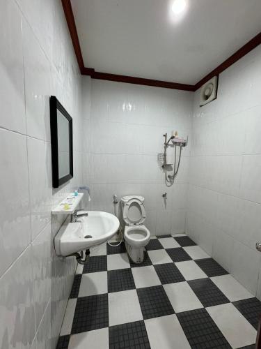 ห้องน้ำของ Savan Villa Hotel